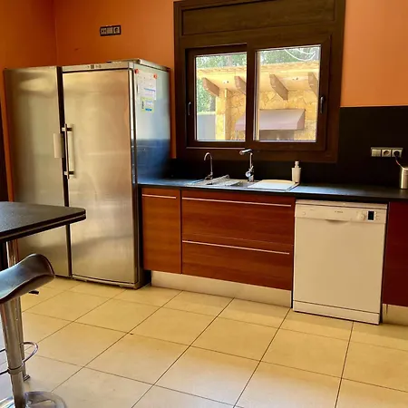 Casa Judibar Con Zona De Barbacoa Y Piscina